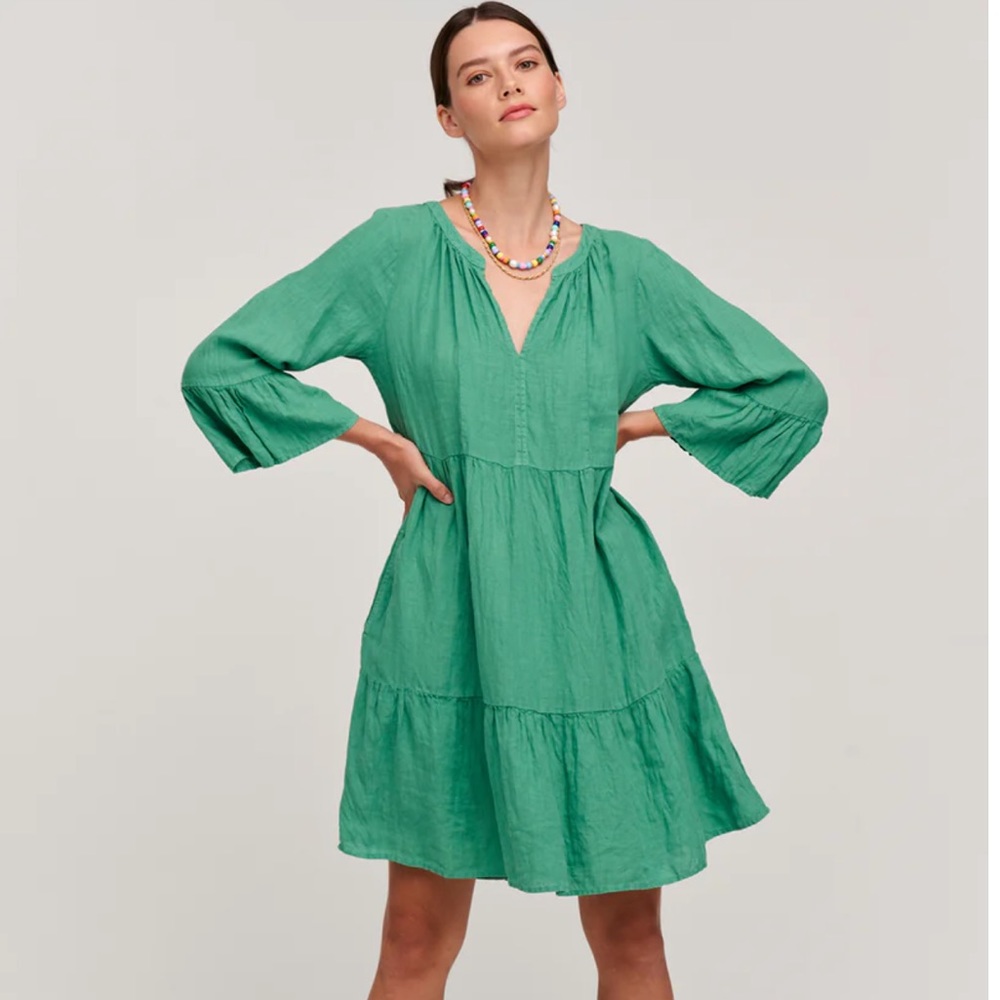 Velvet by Graham & Spencer Aurora Linen Tiered Dress - Green - M - LIKE NEW